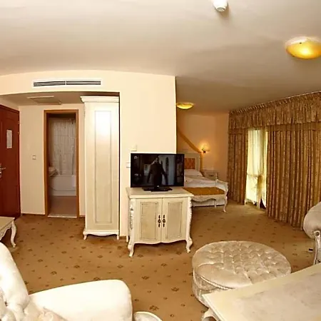 Hotel Duni Pelican