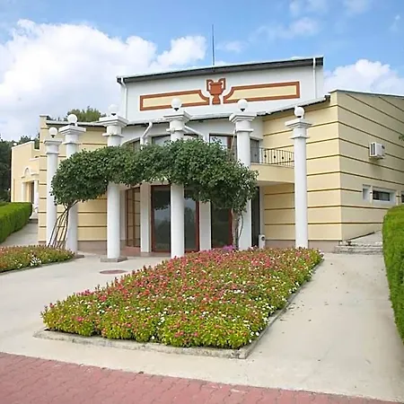 Duni Pelican Hotel