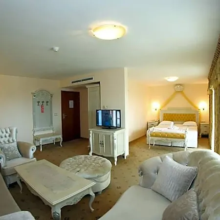 Duni Pelican 4*